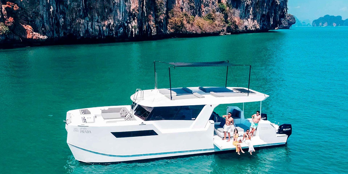 Аренда моторного катамарана Prada 50 на Пхукете